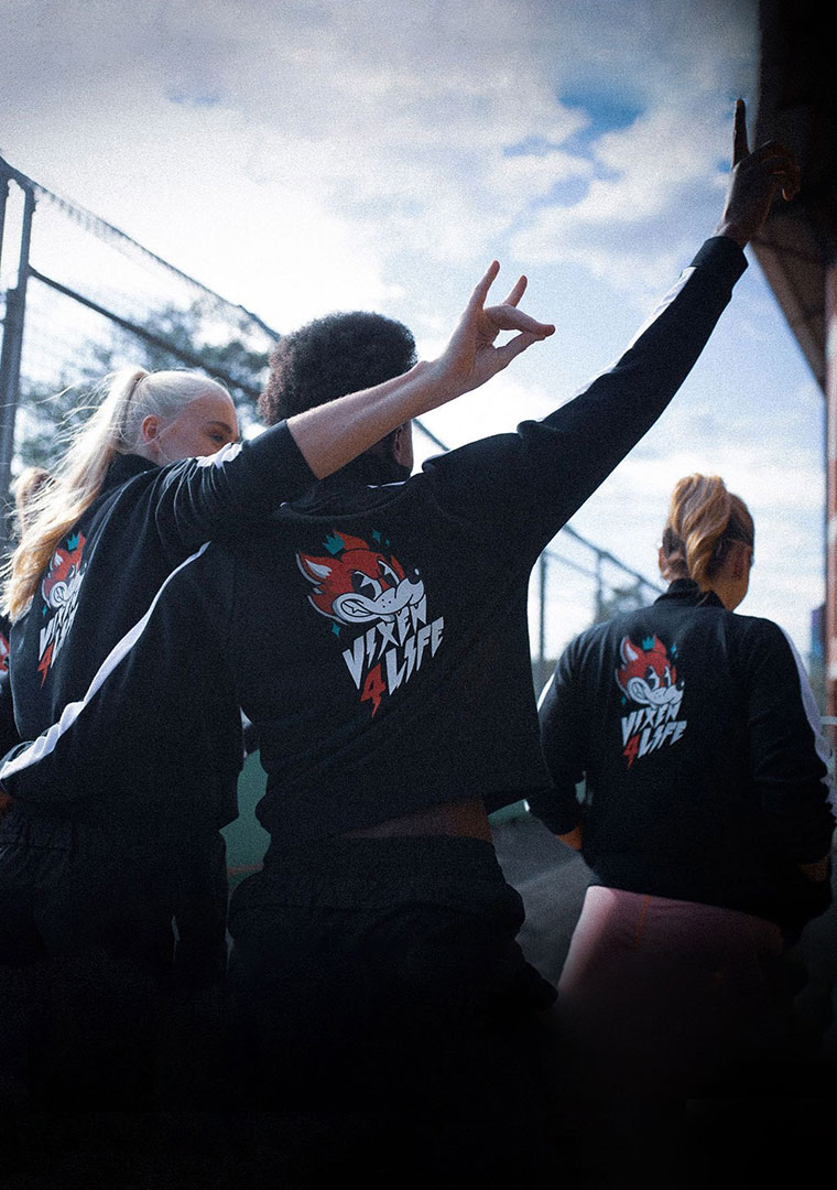 Vixens group shot "Vixen 4 Life"