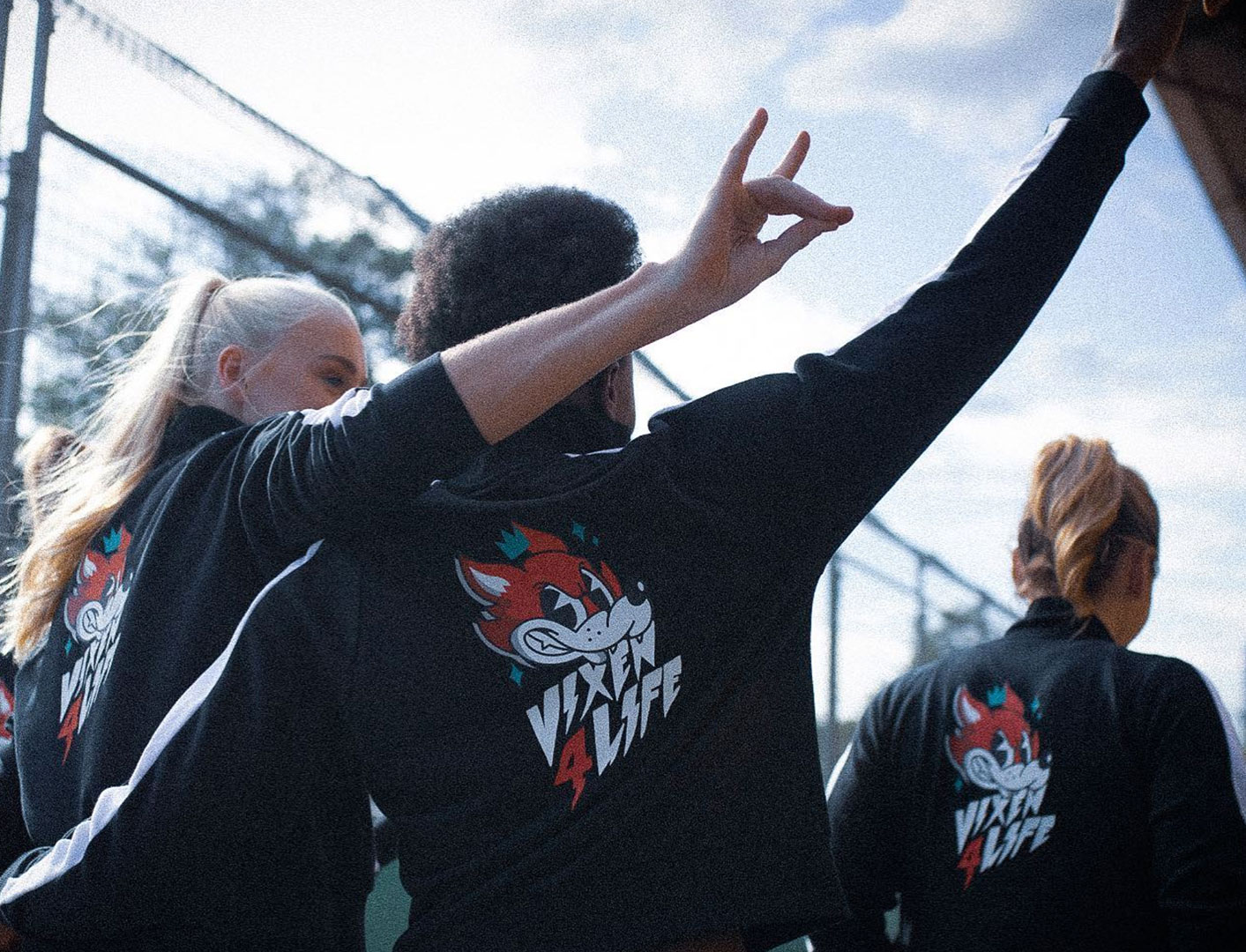 Melbourne Vixens Jackets "Vixen 4 Life"